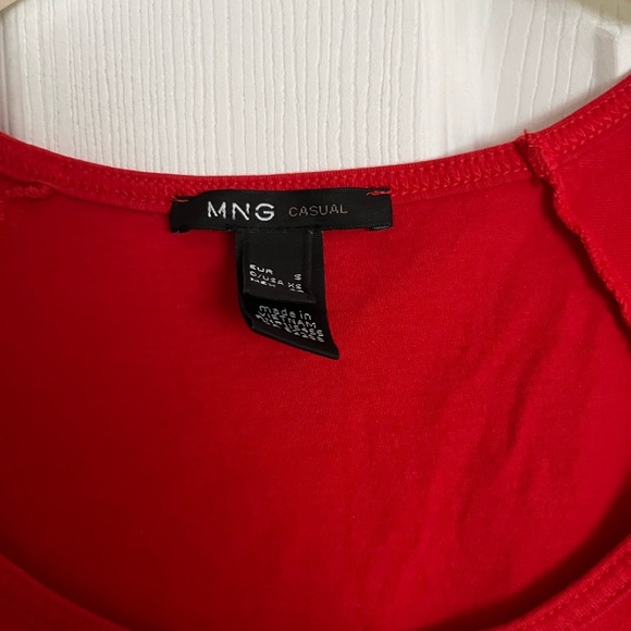 Red Sleeveless Dress with Belt - Picture 4 of 6